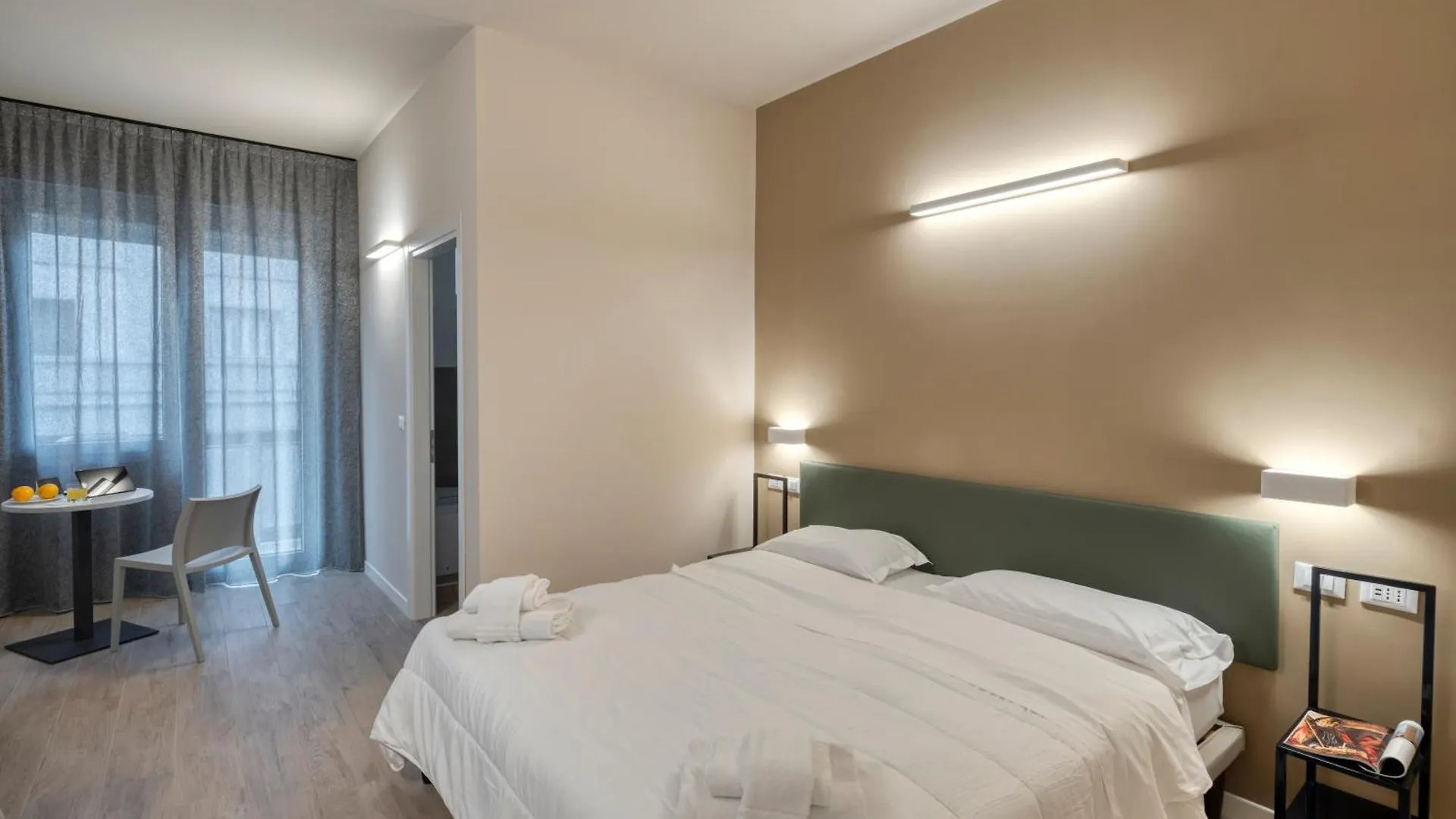 Pensión Astoria Comfort Rooms Bolonia